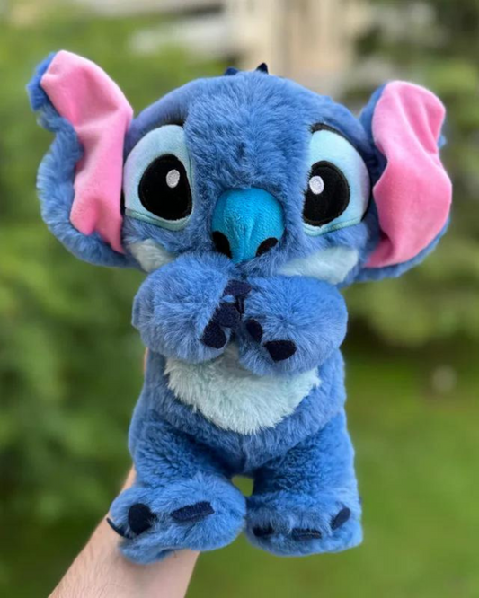 Stitch en Peluche : Douceur et Tendresse